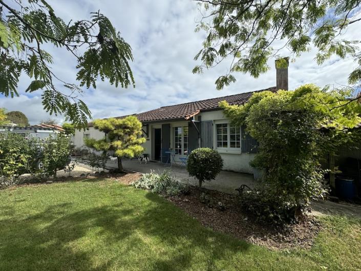 Image No.10-3 Bed House for sale