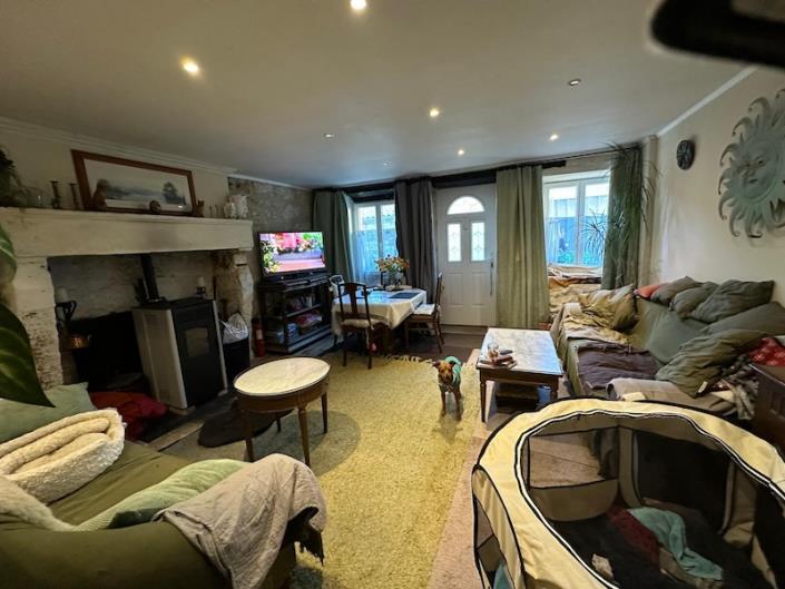 Image No.2-Maison de ville de 2 chambres à vendre à La Rochebeaucourt-et-Argentine