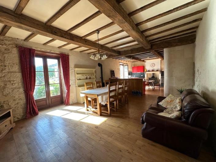 Image No.8-4 Bed Townhouse for sale