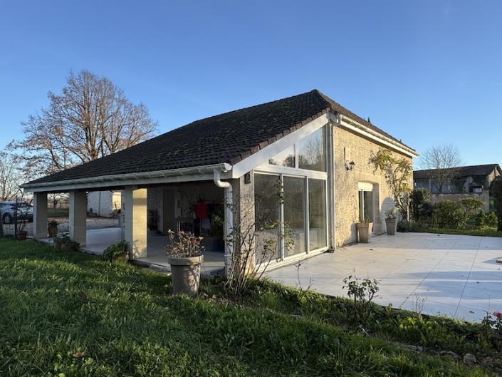 Image No.9-Maison de campagne de 3 chambres à vendre à Chevanceaux