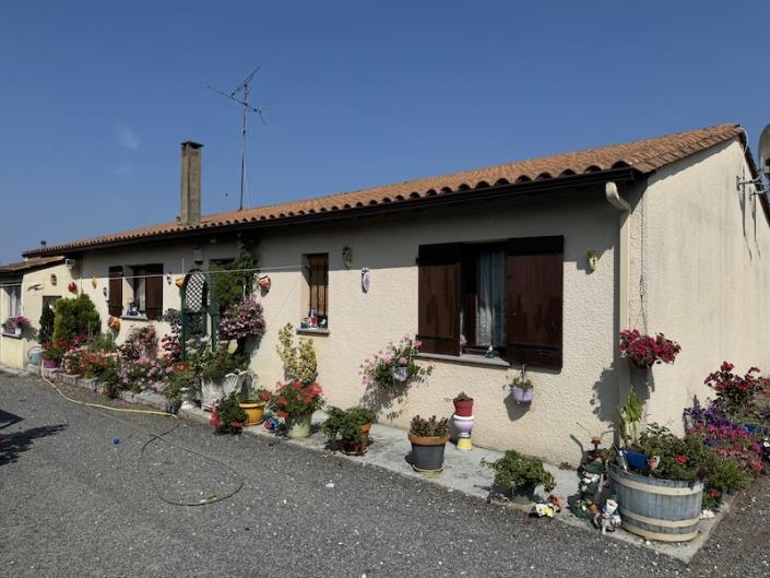 Image No.1-Bungalow de 3 chambres à vendre à Montguyon
