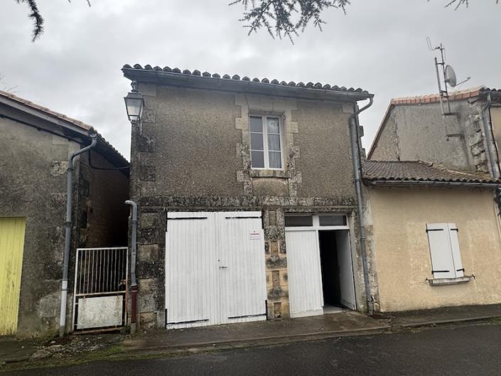 Image No.9-3 Bed Village House for sale