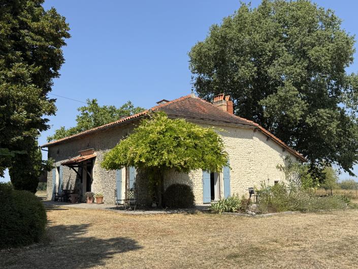 Image No.1-4 Bed Country House for sale