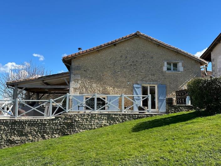 Image No.14-Maison de campagne de 4 chambres à vendre à Salles-Lavalette