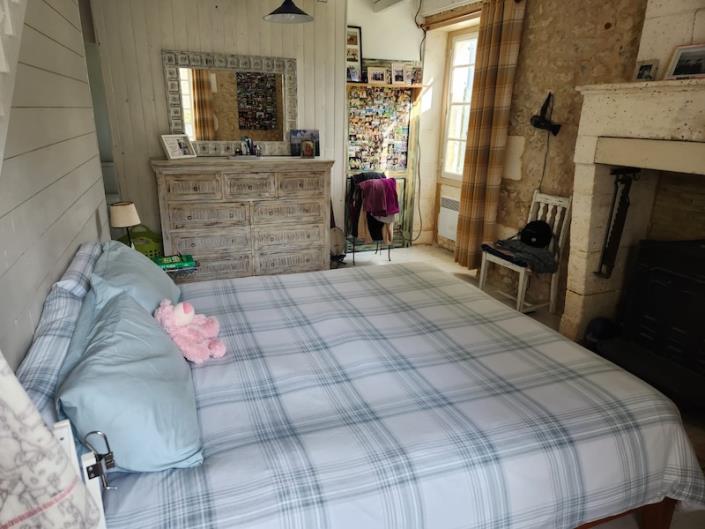 Image No.5-Maison de campagne de 5 chambres à vendre à Salles-Lavalette