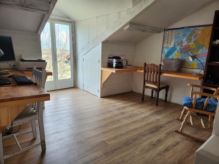 Image No.6-Maison de campagne de 5 chambres à vendre à Salles-Lavalette