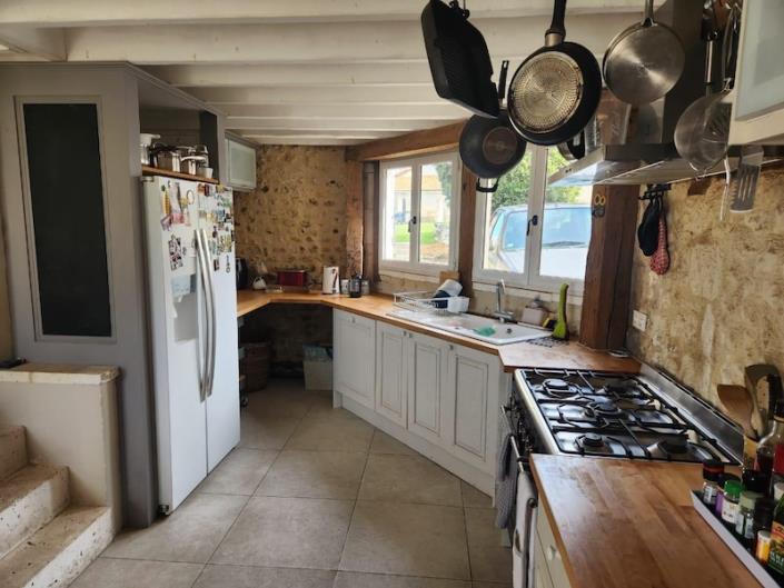 Image No.10-Maison de campagne de 5 chambres à vendre à Salles-Lavalette