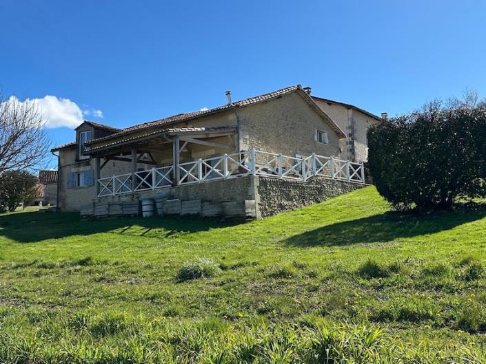 Image No.2-Maison de campagne de 5 chambres à vendre à Salles-Lavalette