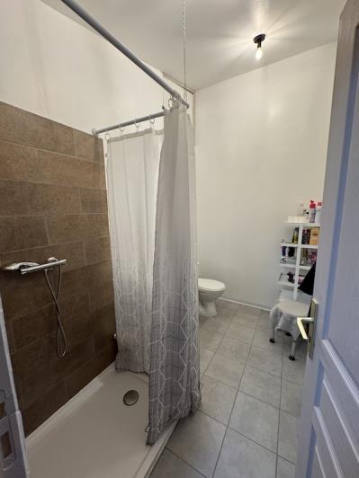 Image No.8-3 Bed House for sale