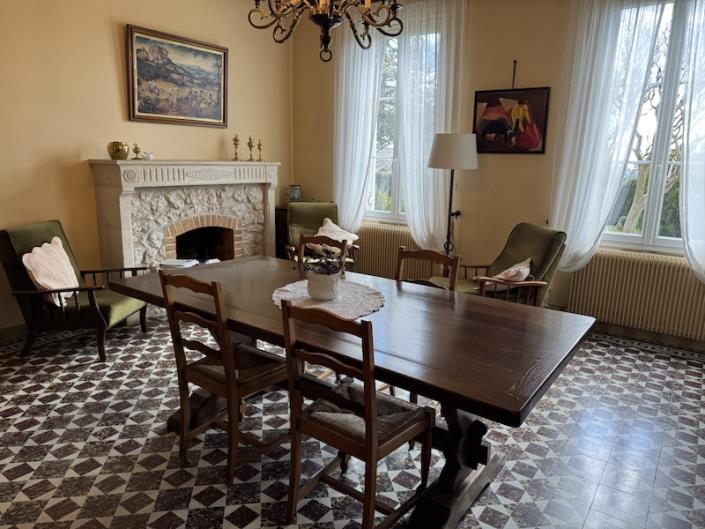 Image No.10-4 Bed Country Property for sale