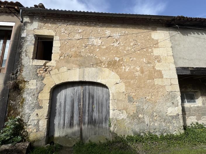 Image No.1-Grange à vendre à Montguyon