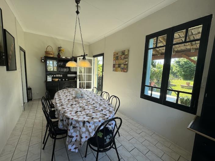 Image No.5-Maison de campagne de 6 chambres à vendre à Lagorce