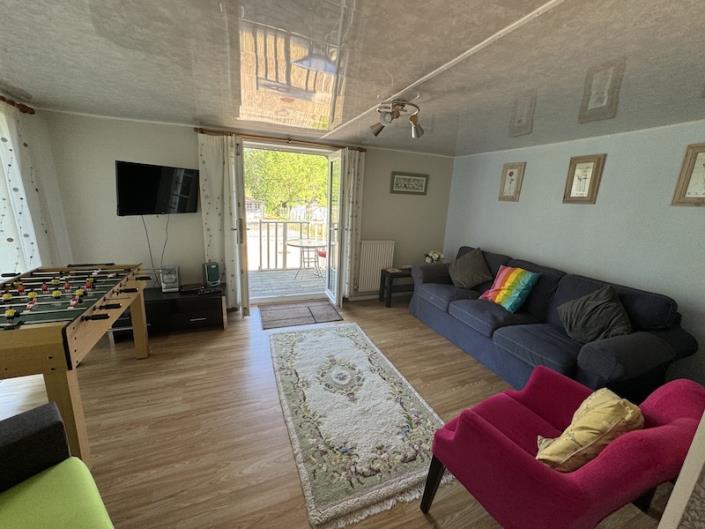 Image No.2-Maison de campagne de 6 chambres à vendre à Lagorce