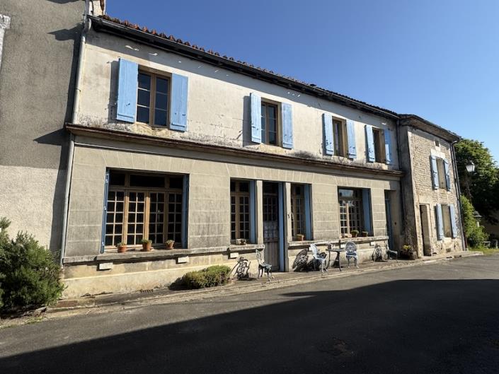 Image No.1-Maison de ville de 3 chambres à vendre à Nanteuil-Auriac-de-Bourzac