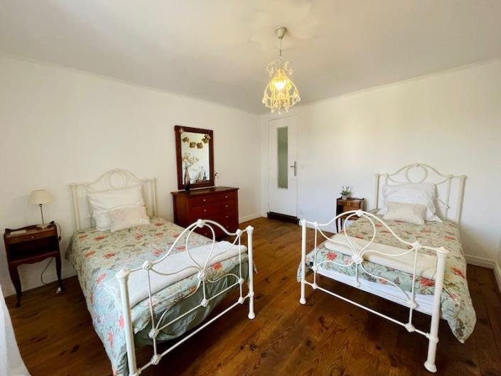 Image No.9-4 Bed House for sale