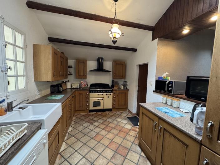 Image No.2-4 Bed Country House for sale