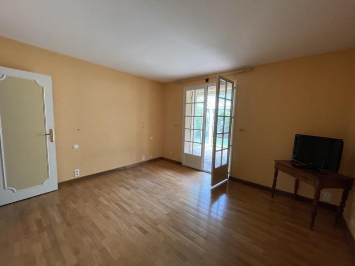 Image No.9-5 Bed House/Villa for sale