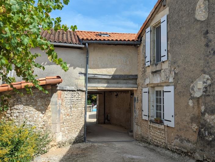 Image No.5-4 Bed House for sale