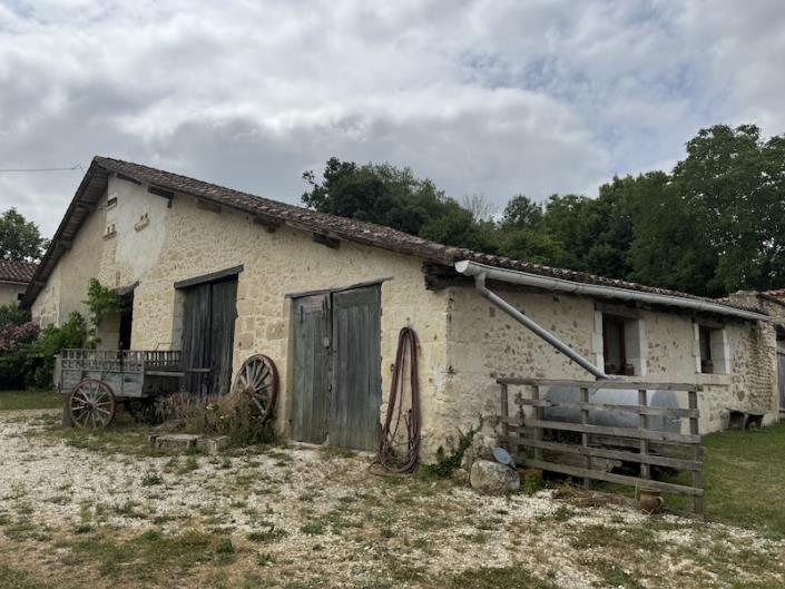 Image No.10-4 Bed Country Property for sale