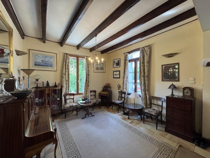 Image No.7-4 Bed Country House for sale