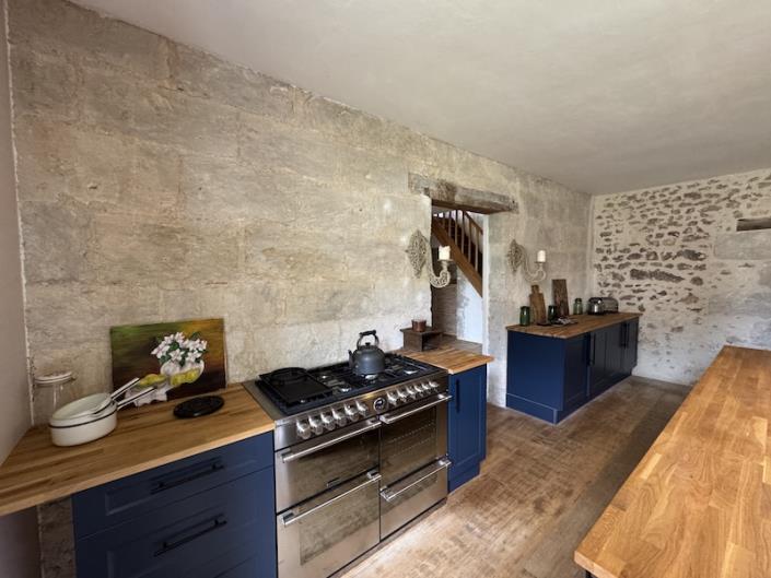 Image No.4-4 Bed House for sale