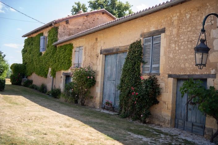 Image No.1-2 Bed Country House for sale