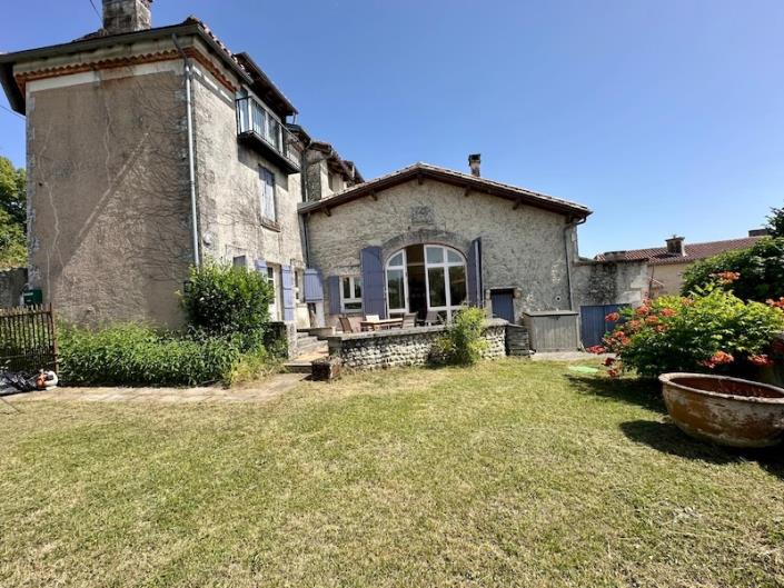 Image No.1-3 Bed Country House for sale