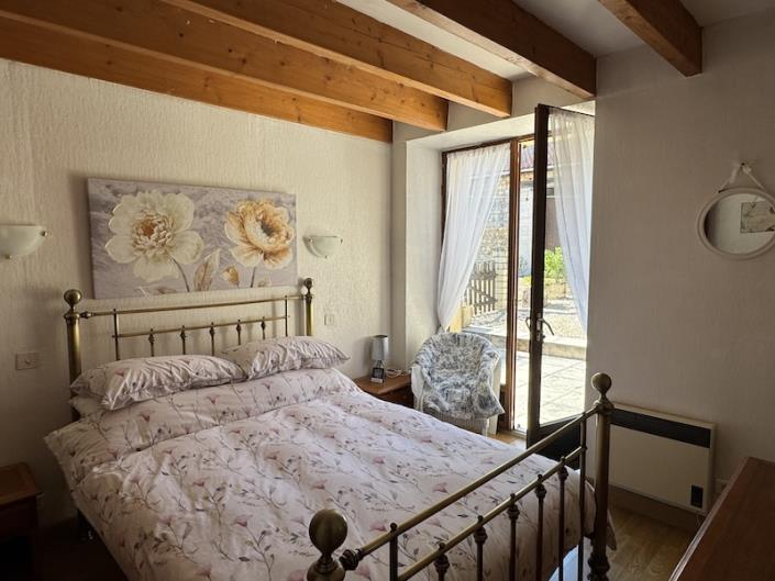 Image No.6-2 Bed Cottage for sale