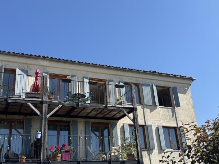 Image No.3-Appartement de 2 chambres à vendre à Saint-Paul-Lizonne