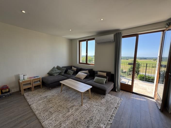 Image No.5-Appartement de 2 chambres à vendre à Saint-Paul-Lizonne