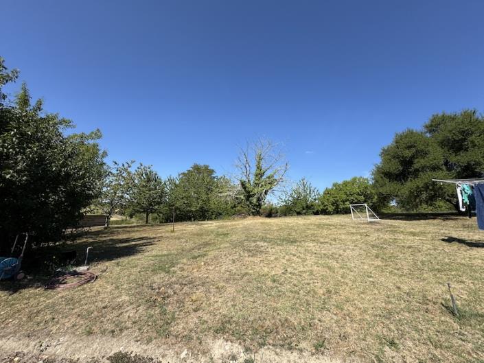 Image No.10-Appartement de 2 chambres à vendre à Saint-Paul-Lizonne