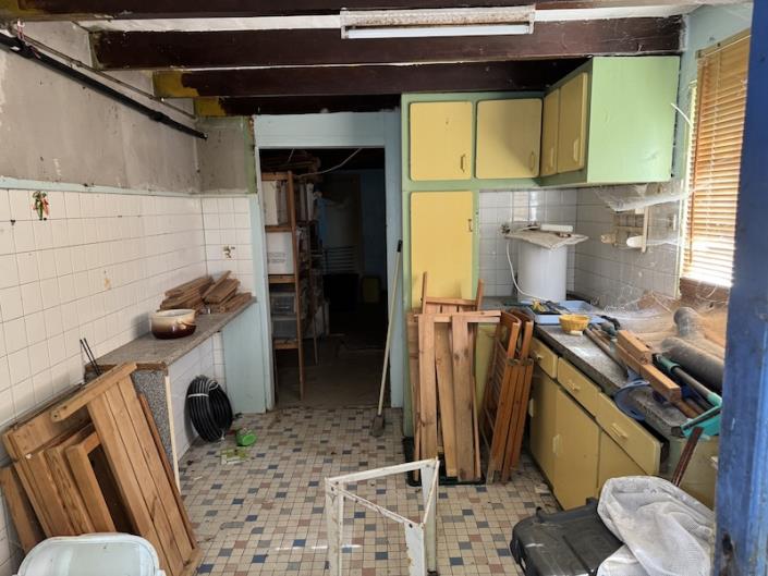 Image No.8-3 Bed House for sale