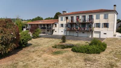 1 - Aubeterre-sur-Dronne, Appartement