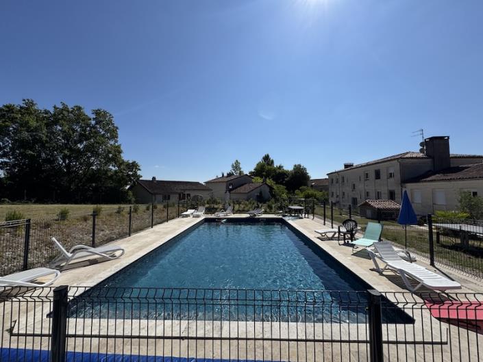 Image No.9-Appartement de 2 chambres à vendre à Aubeterre-sur-Dronne