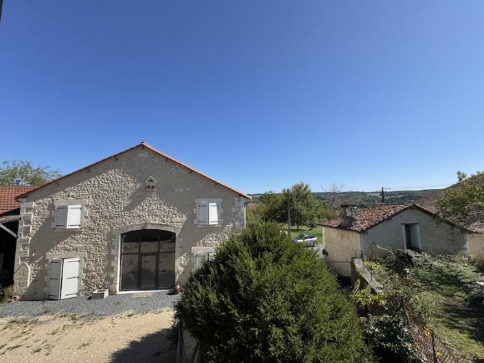 Image No.9-8 Bed Country Property for sale