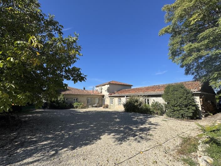 Image No.1-6 Bed Country House for sale