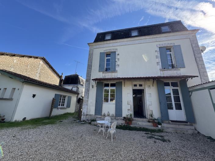 Image No.13-5 Bed Chateaux for sale