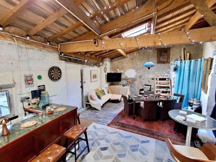 Image No.18-3 Bed Village House for sale