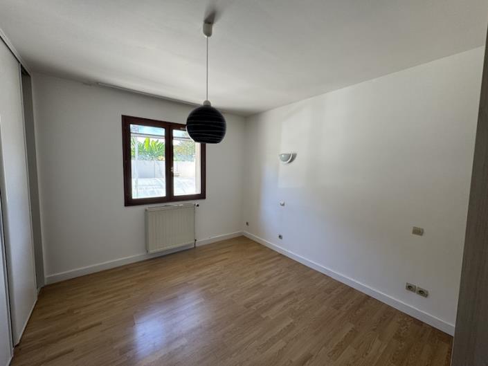 Image No.8-Bungalow de 3 chambres à vendre à Montguyon