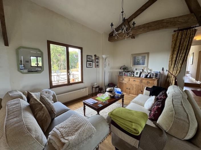 Image No.7-3 Bed Country House for sale