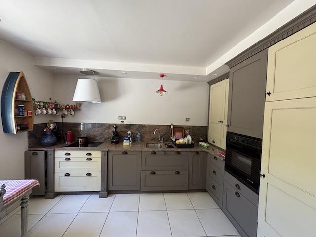 Image No.4-5 Bed Country Property for sale