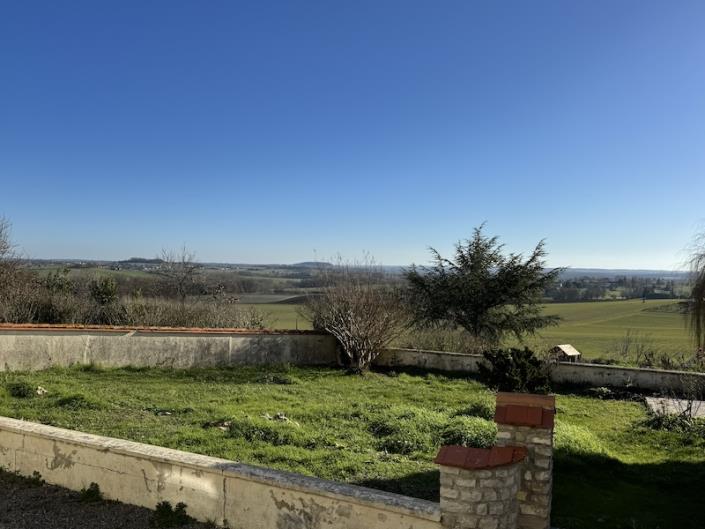 Image No.12-4 Bed Farmhouse for sale