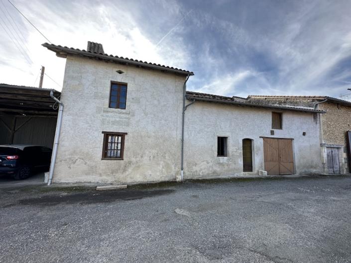 Image No.8-Maison de campagne de 5 chambres à vendre à Aubeterre-sur-Dronne