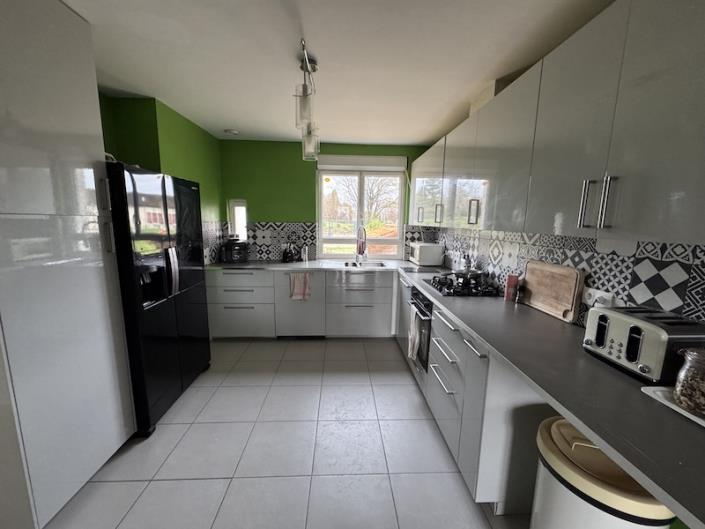 Image No.3-4 Bed House for sale