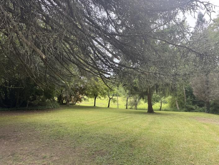 Image No.8-Maison de campagne de 4 chambres à vendre à Chalais