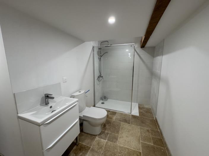 Image No.5-Ferme de 5 chambres à vendre à Chalais