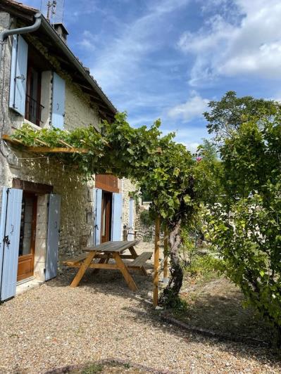 Image No.3-4 Bed Cottage for sale