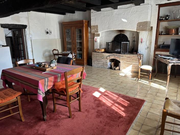 Image No.5-8 Bed Village House for sale