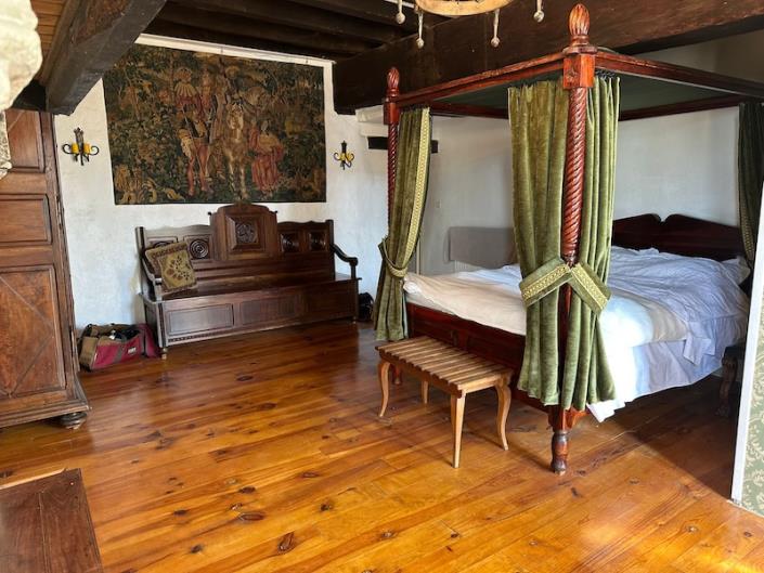 Image No.7-8 Bed Village House for sale