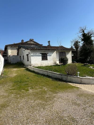 Image No.9-8 Bed Village House for sale